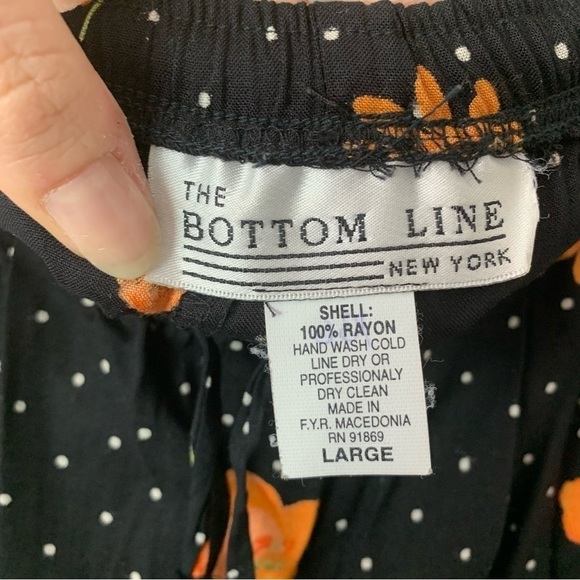 Women's Vintage Elastic Waist Black Floral Print Wide Leg Pants - Picture 5 of 7